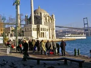 Yabancı turistler yabancılık çekmeyecek