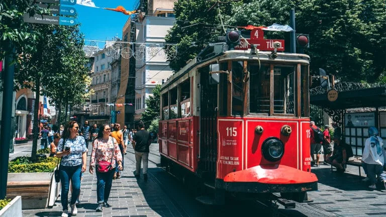 İstiklal Caddesi, Dünya'nın en pahalı 5. caddesi oldu