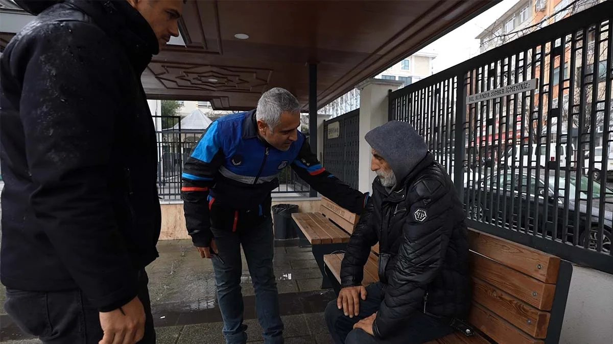 Kışın sokakta kalan vatandaşlar otellerde misafir ediliyor
