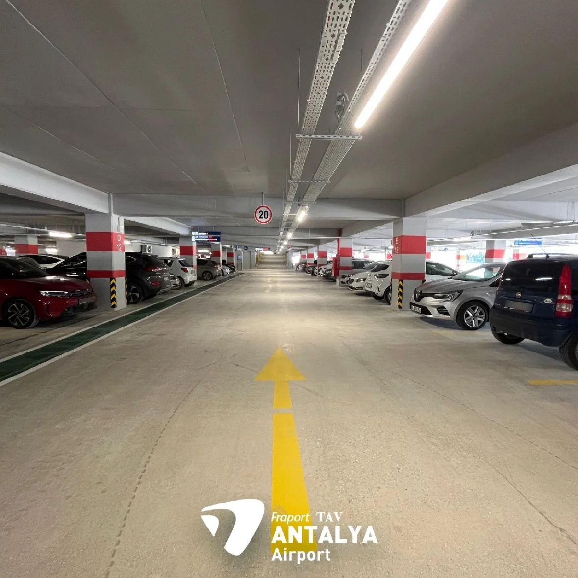 Antalya Havalimanı’ndaki Katlı Otopark hizmet vermeye başladı