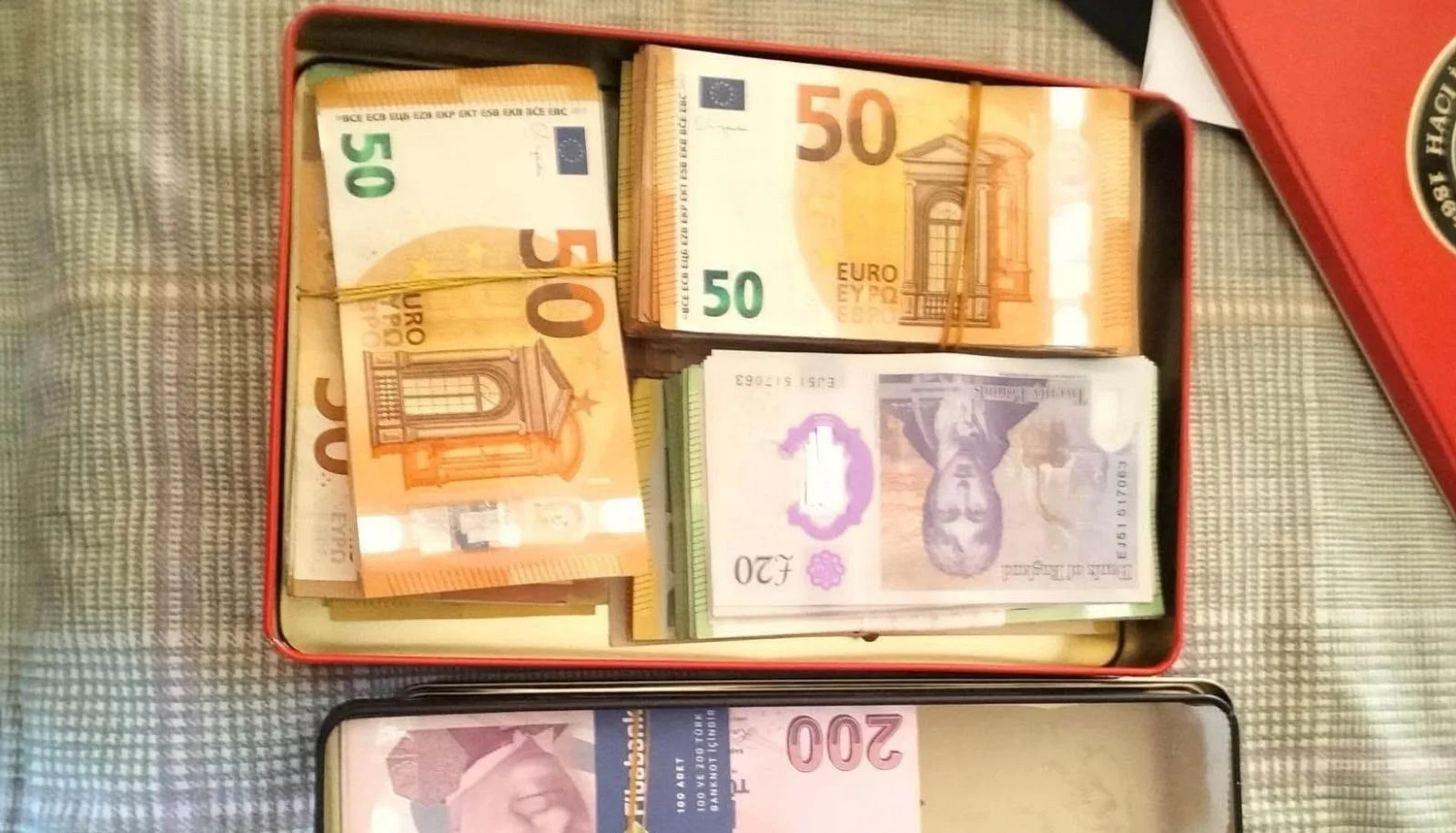 Bodrum'da Rus iş adamından yatı için rüşvet istediler: Liman başkanına seri numaralı parayla suçüstü