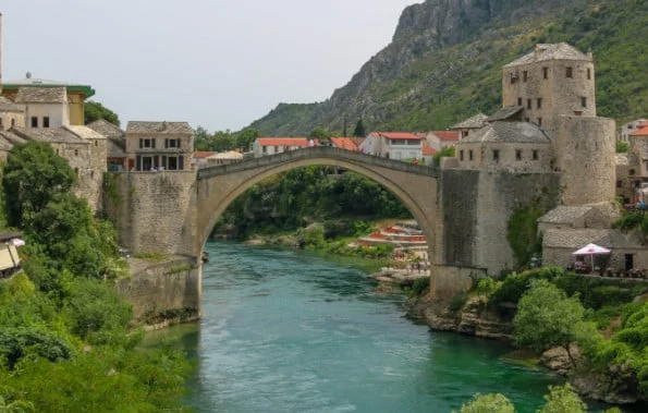 Balkan turu yapmak isteyen mimarlar, 938 bin Lira dolandırıldı