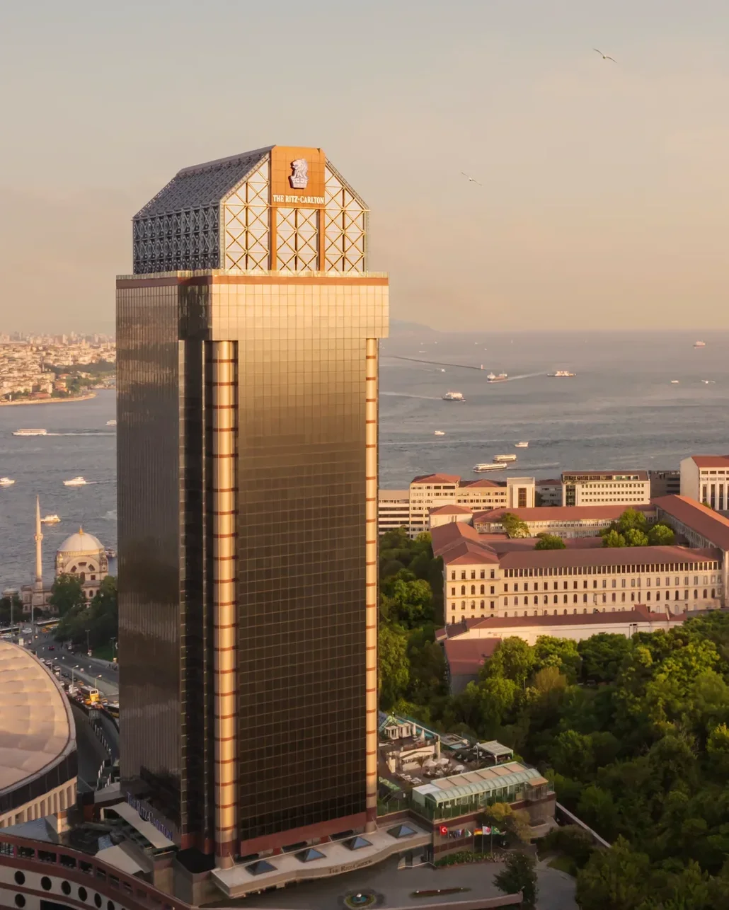 The Ritz-Carlton Istanbul Travel + Leisure tarafından üç kategoride taçlandırdı