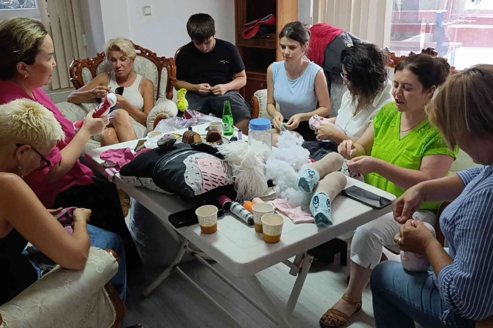 Antalya'da Ukraynalı ve Ruslar, kanserli çocuklar için bir araya geldi