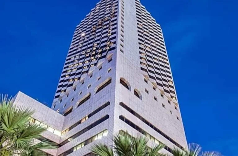 Hilton İzmir, hastane olacak
