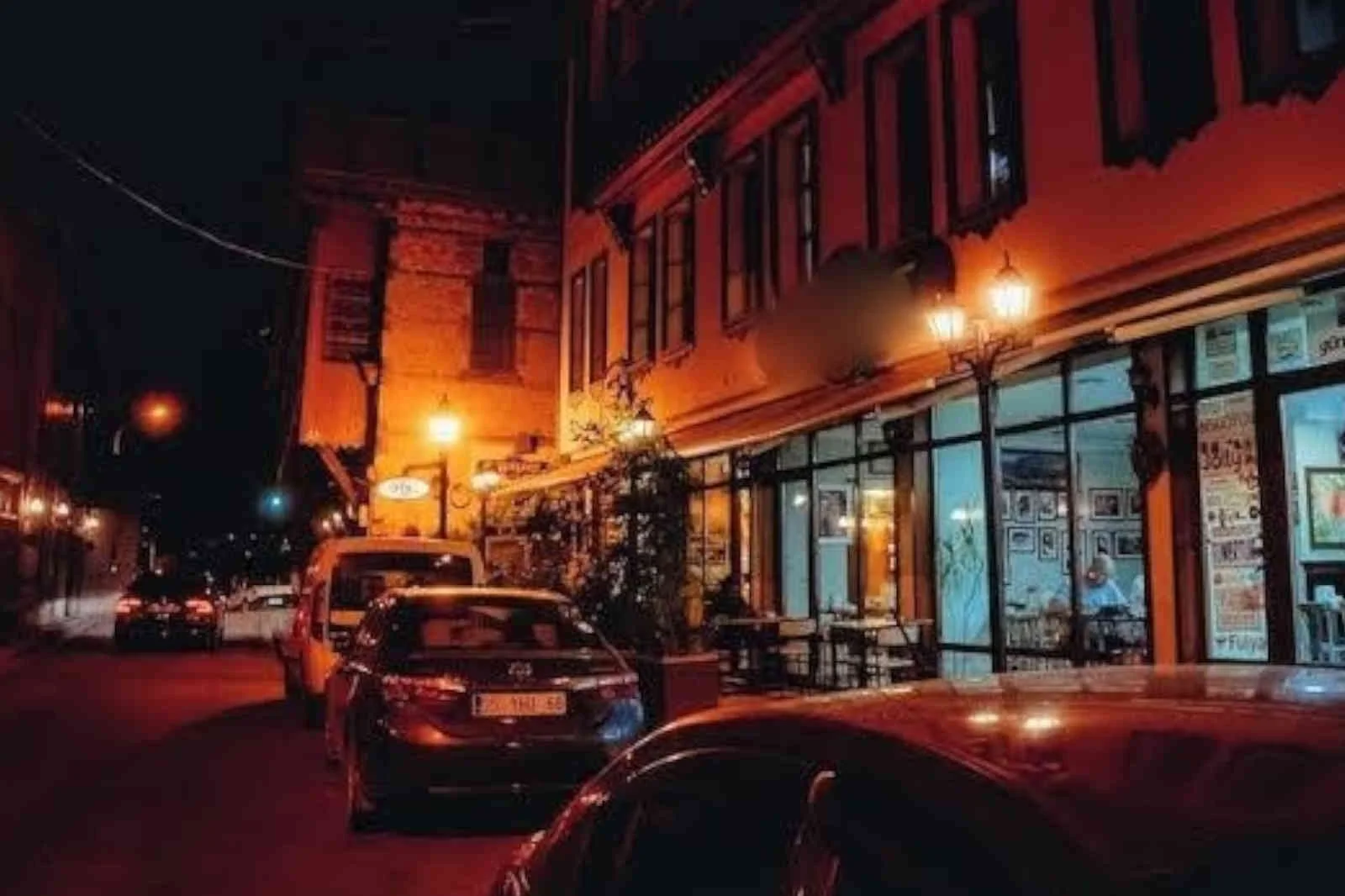 Otel ortakları arasında silahlar konuştu