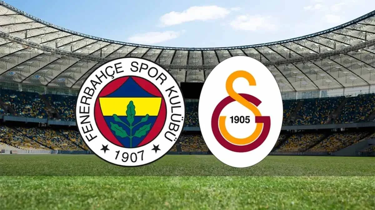 Antalya'daki turistler Galatasaray-Fenerbahçe derbisini büyük bir heyecanla bekliyor