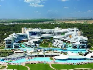 Cornelia Diamond, dünyadaki 7 otelden biri oldu