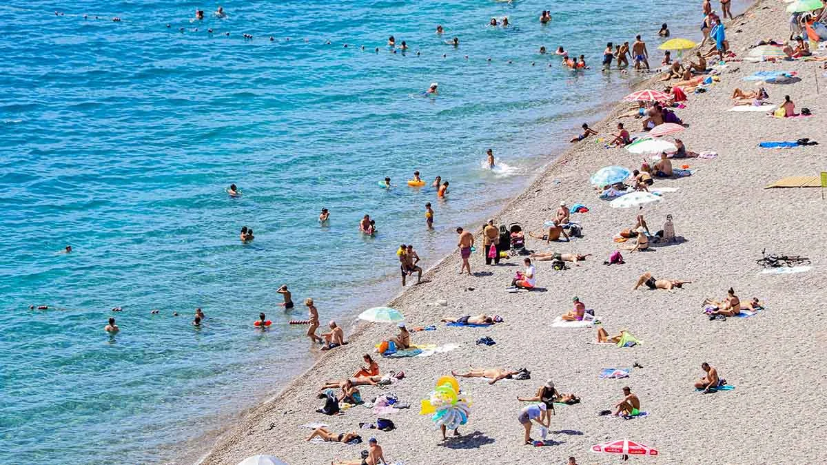 Küresel turizm, pandemi öncesi seviyelerin %98'ine ulaştı