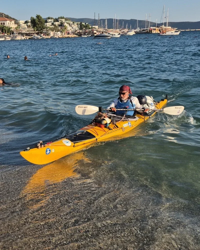 57 yaşındaki uçak teknisyeni kano ile İstanbul'dan Bodrum'a 83 günde geldi