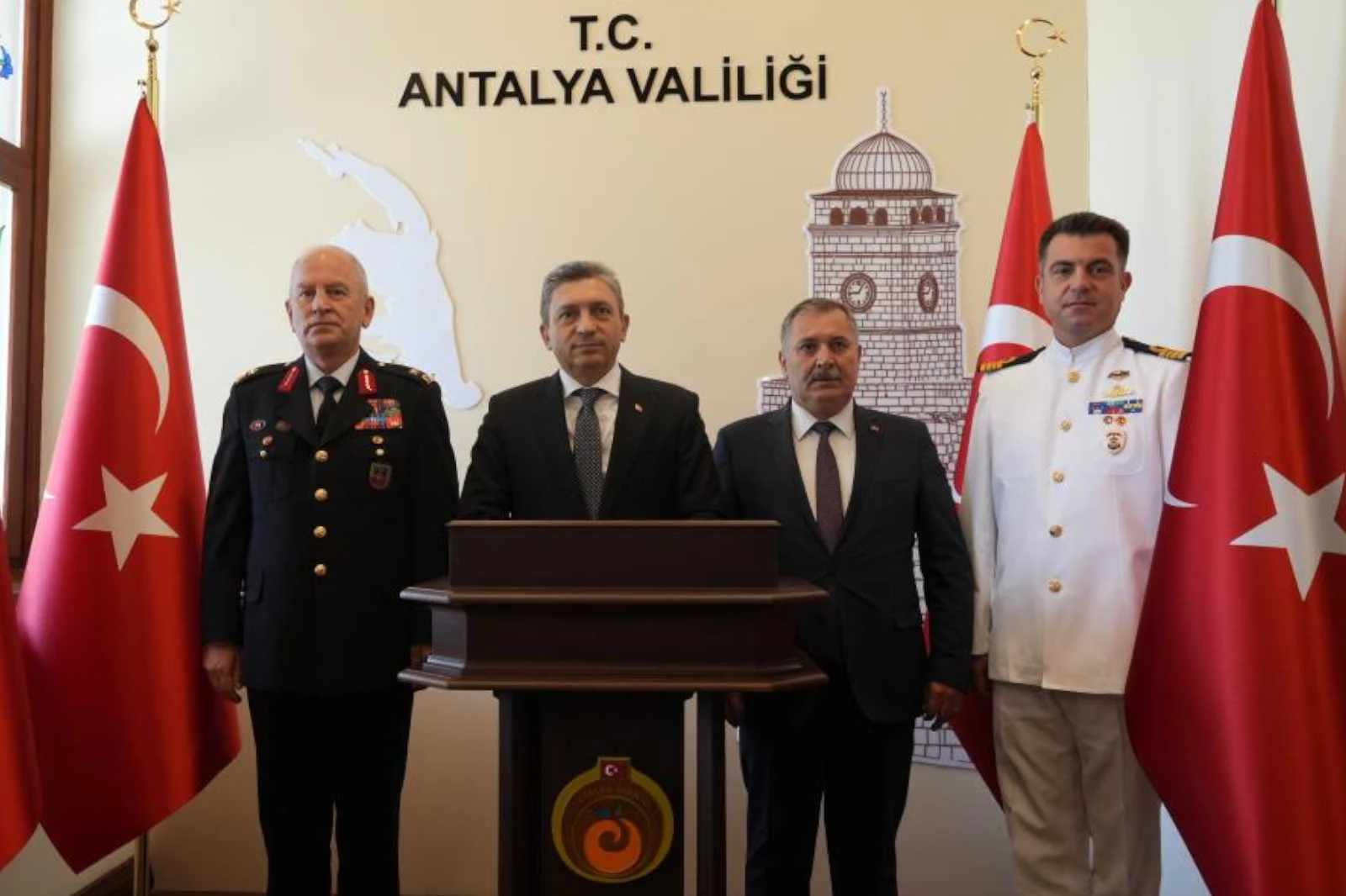 Antalya’da 21 bini çalışma izinli, toplam 127 bin düzenli göçmen var
