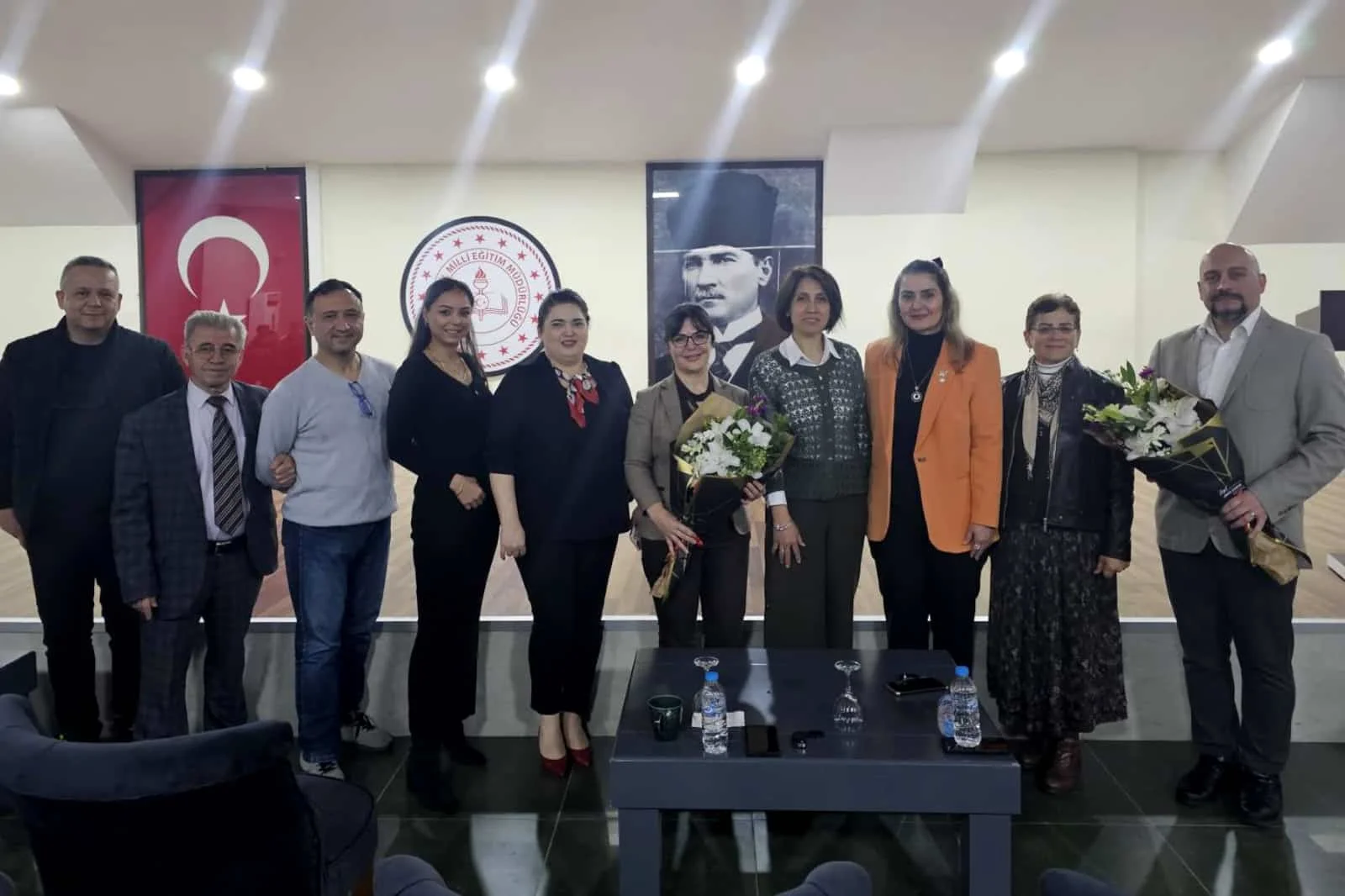 Profesyonel otel yöneticileri, öğrencilerle buluştu