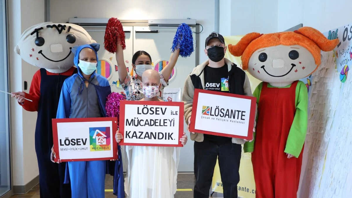 Kanseri yenen LÖSEV’li çocukların ABD’deki eğitim hayalleri vize engeline takıldı