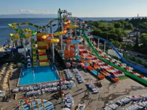 İstanbul’un en büyük su parkı Marina Aquapark açıldı!