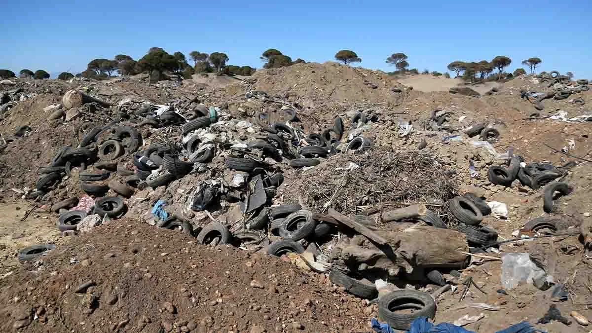 Antalya’da Kumköy sahilindeki lağım çukurları için suç duyurusu