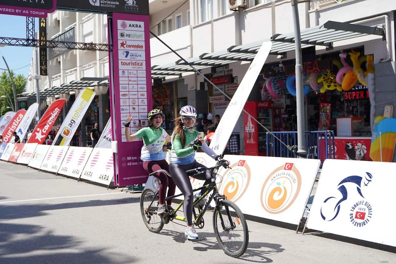 AKRA Gran Fondo engel tanımıyor!
