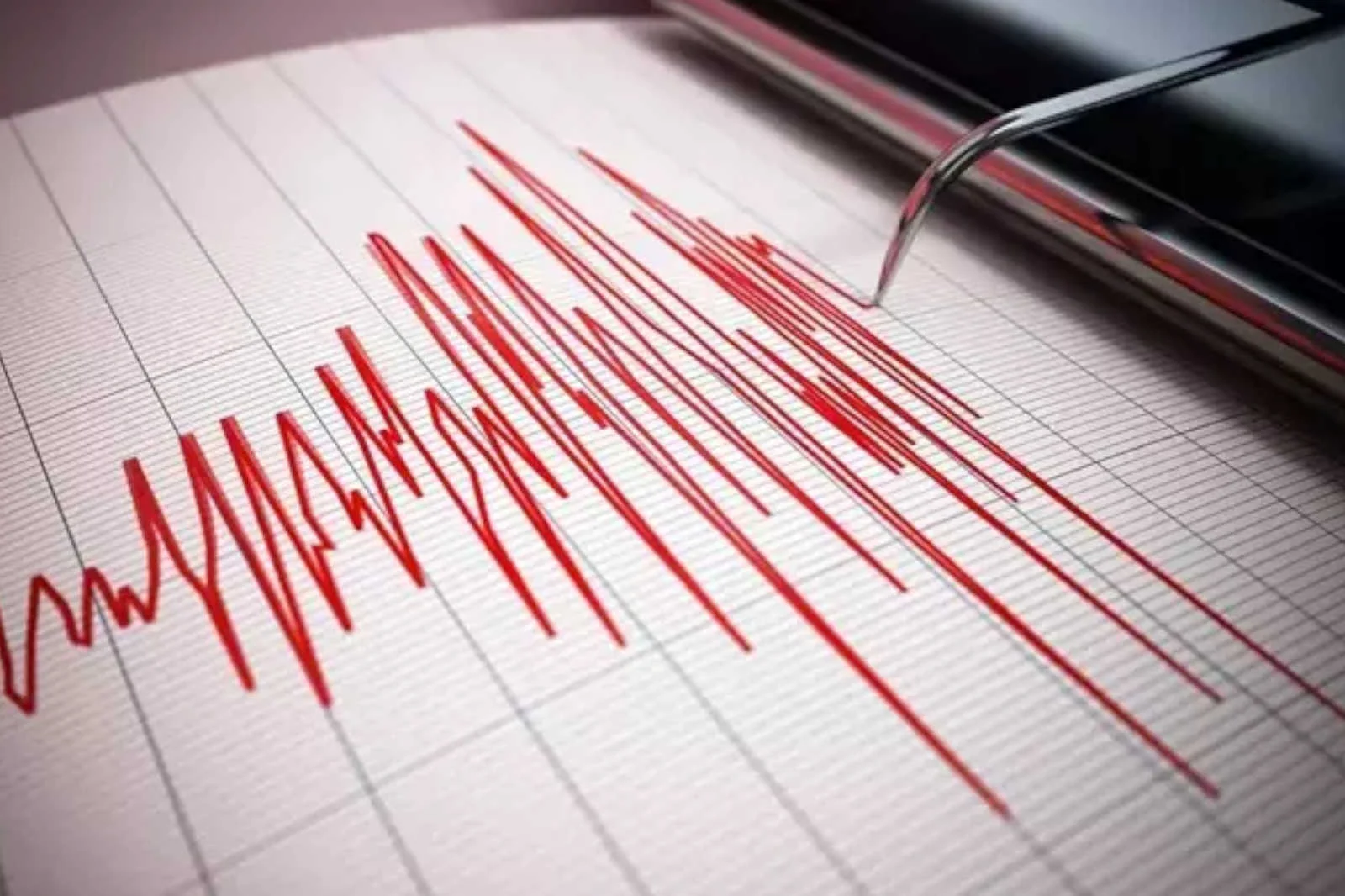 Antalya’da 4.8 büyüklüğünde deprem