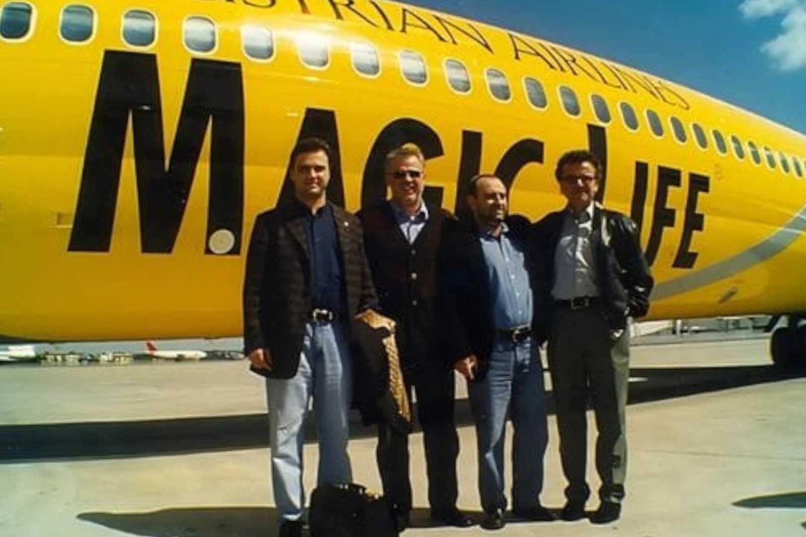 Magic Life 35 yaşında