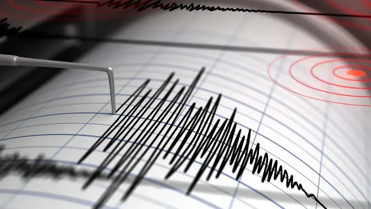 Antalya'da 4.9 büyüklüğünde bir deprem daha 