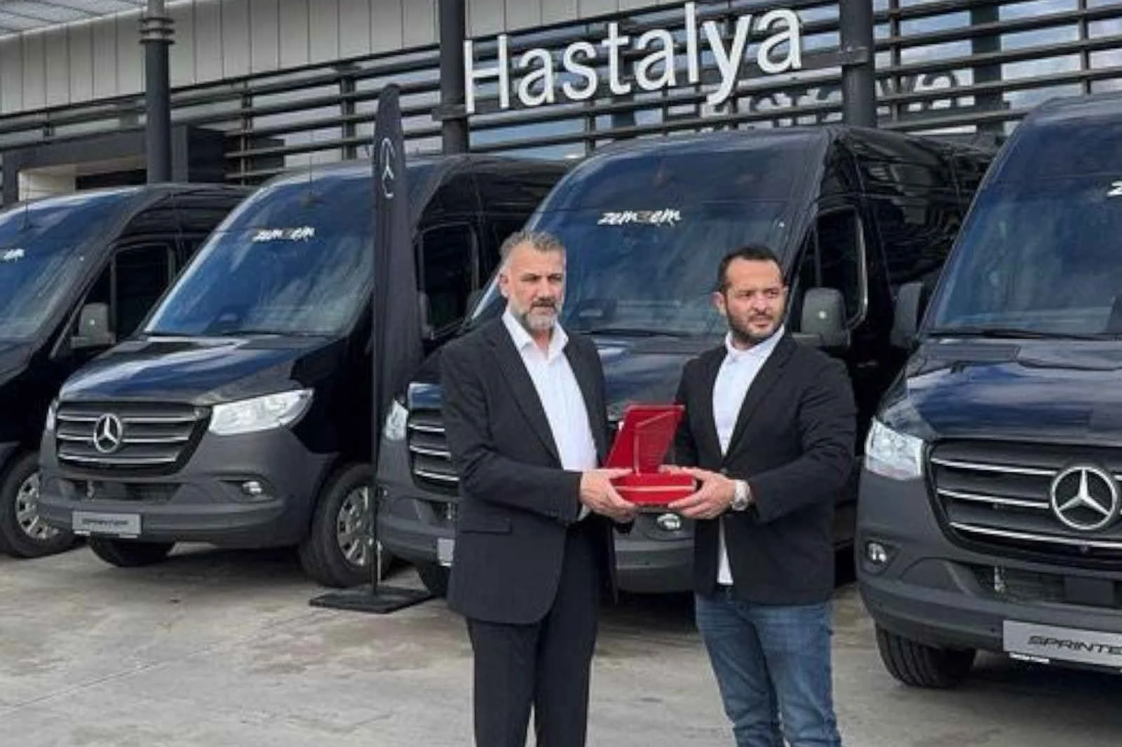 Zemzem Turizm, filosunu 150 adet Mercedes ile daha da güçlendirdi