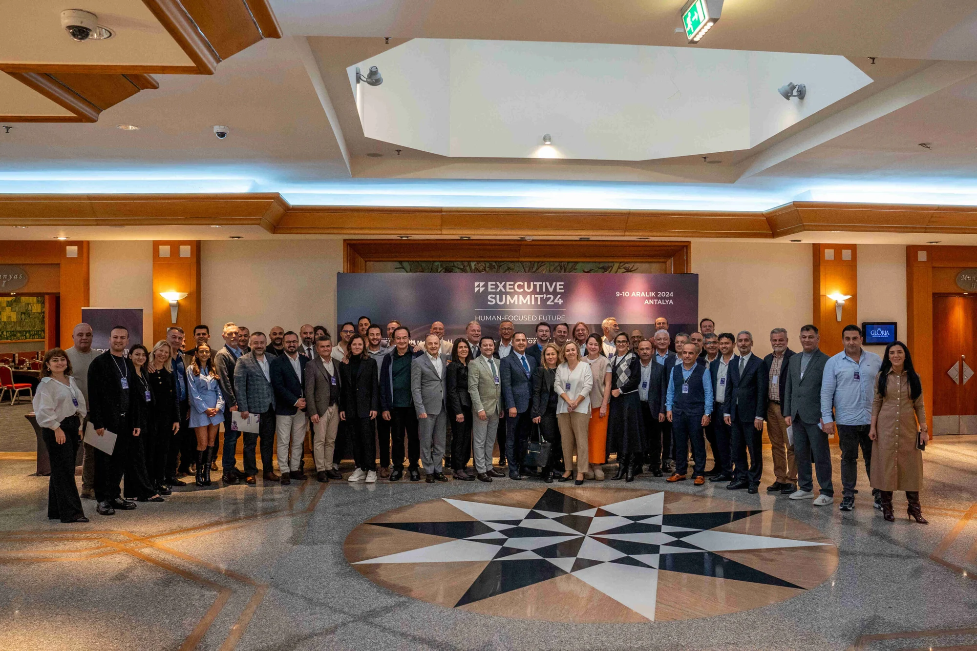 Özyer Group ve iştiraklerinden “İnsan Odaklı Gelecek Zirvesi”