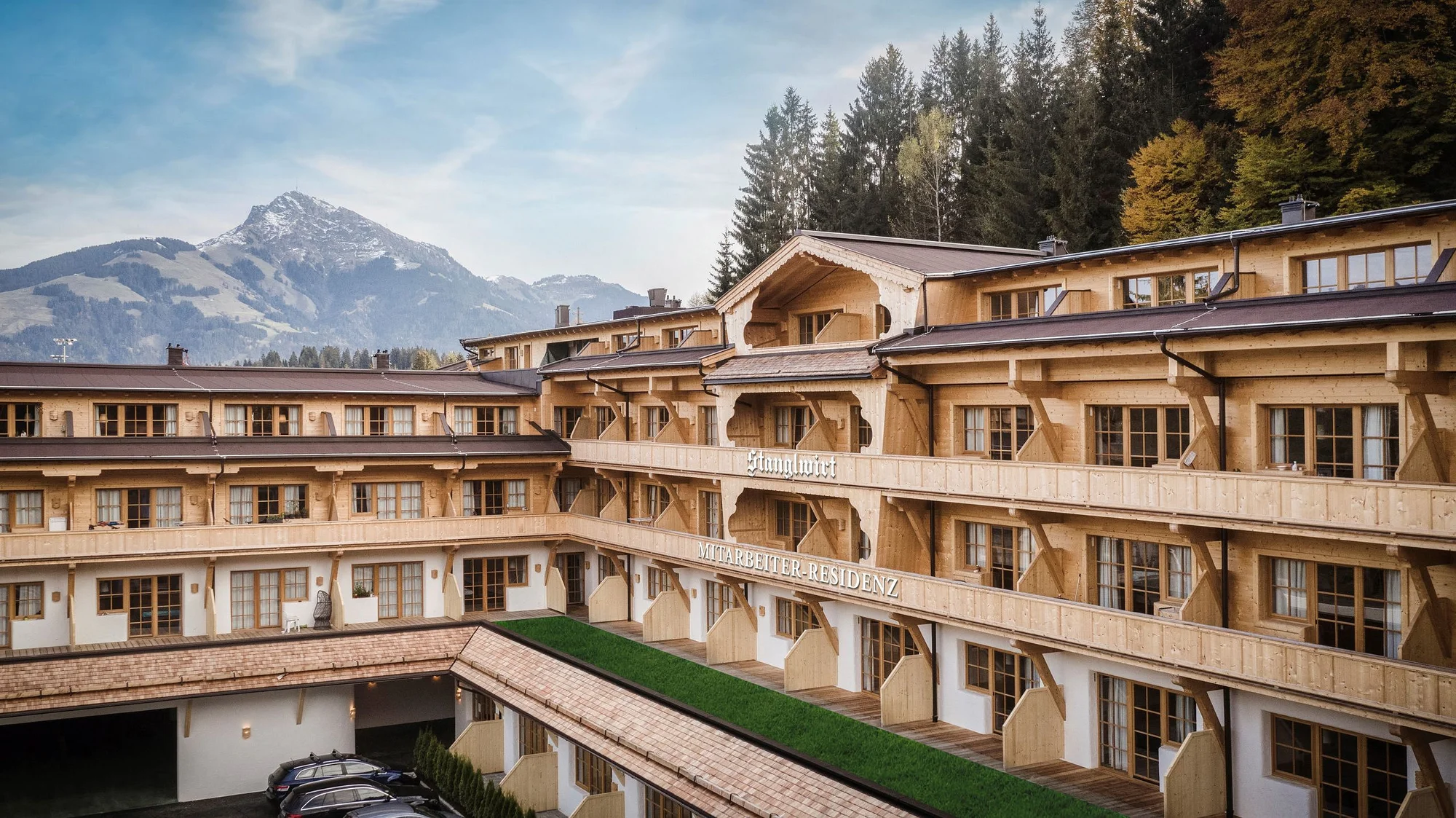 Otel personeli için 20 milyon Euro harcadı