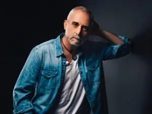 Akra Hotels’in müzikleri ünlü DJ Suat Ateşdağlı’ya emanet