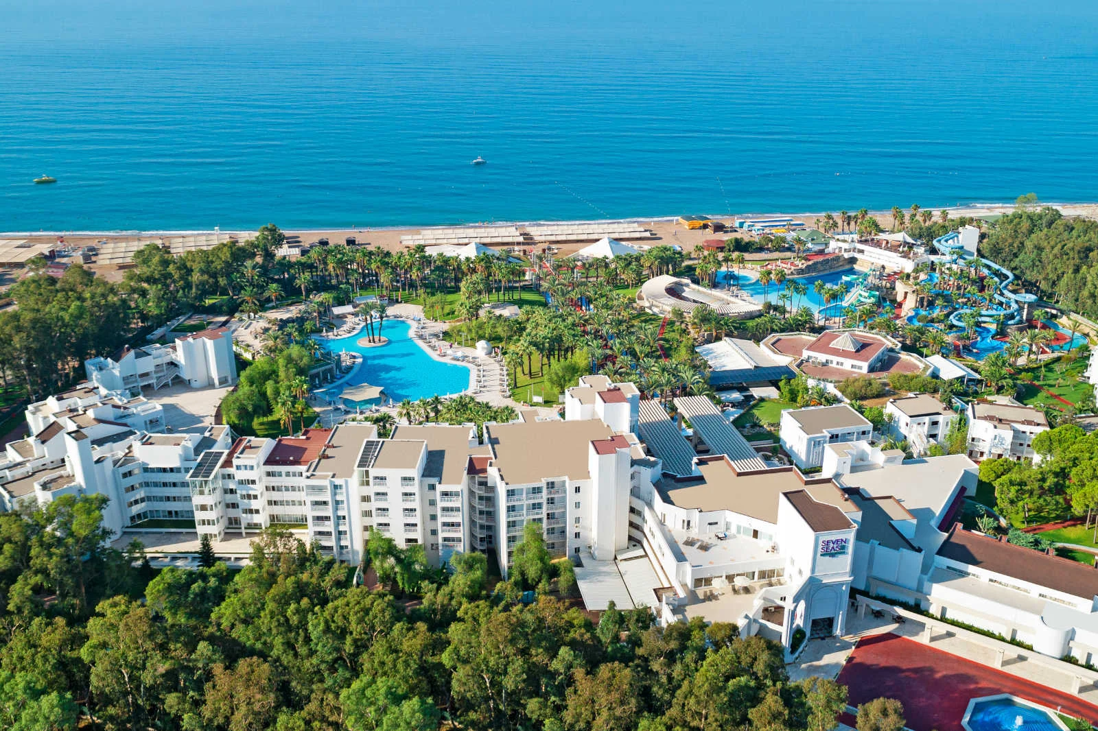 Antalyalı Monachus Hotel Grubu, Seven Seas Hotel Blue’yu satın aldı