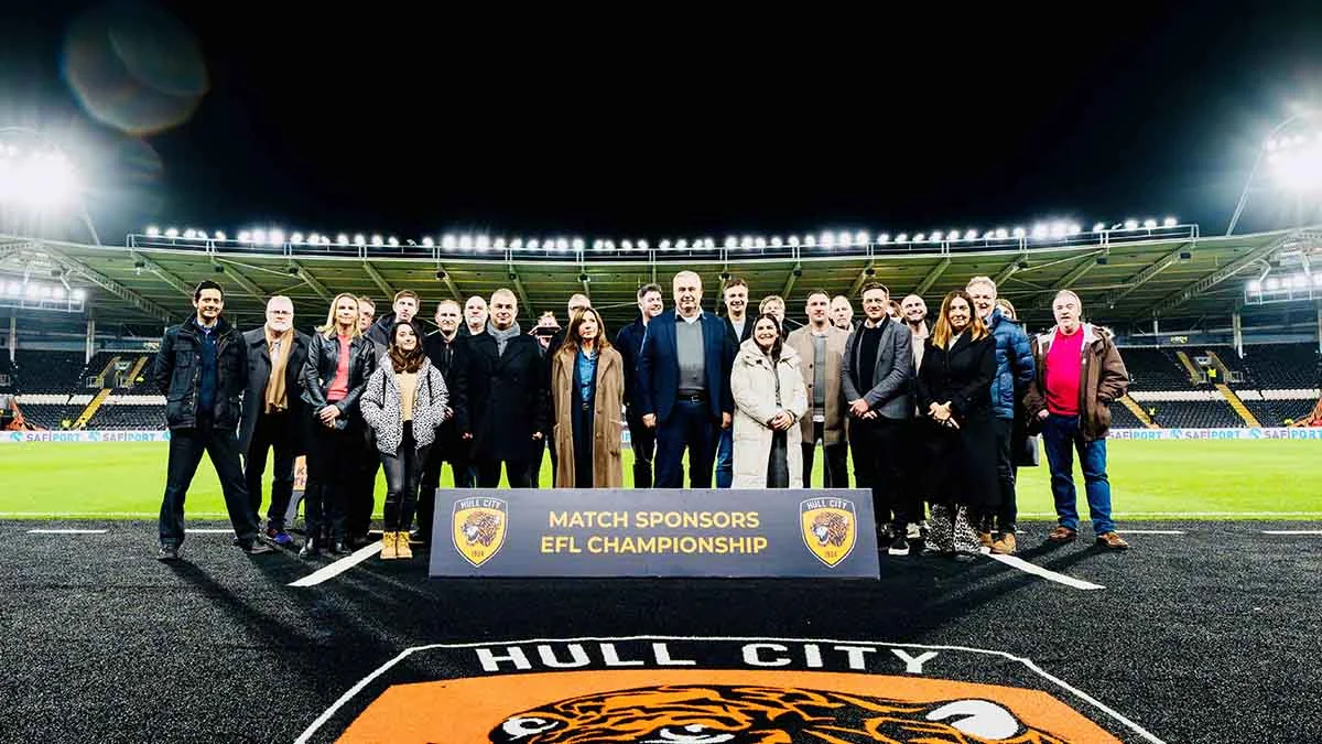 Corendon Airlines’ın üst düzey temsilcileri Hull City maçına katıldı