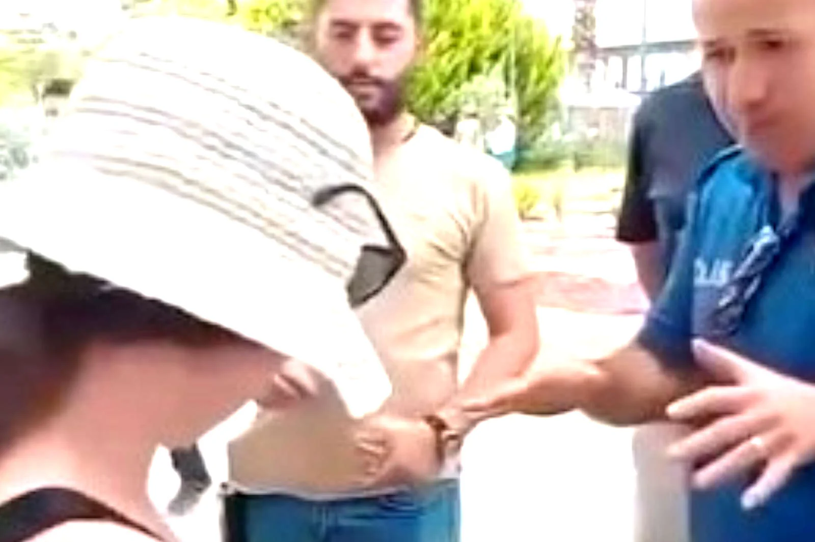 Antalya’ya tatile gelen turistte 2 bardak nar suyu için bin 200 TL ödettiler