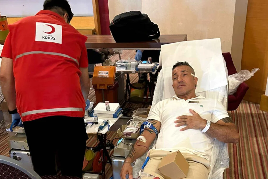 Baia Lara çalışanlarından anlamlı ve örnek bağış
