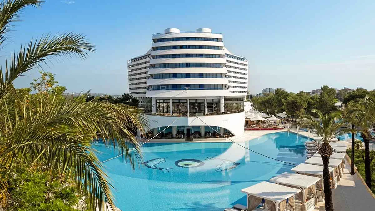 Titanic Deluxe Lara’ya World Luxury Awards’dan 3 ödül birden