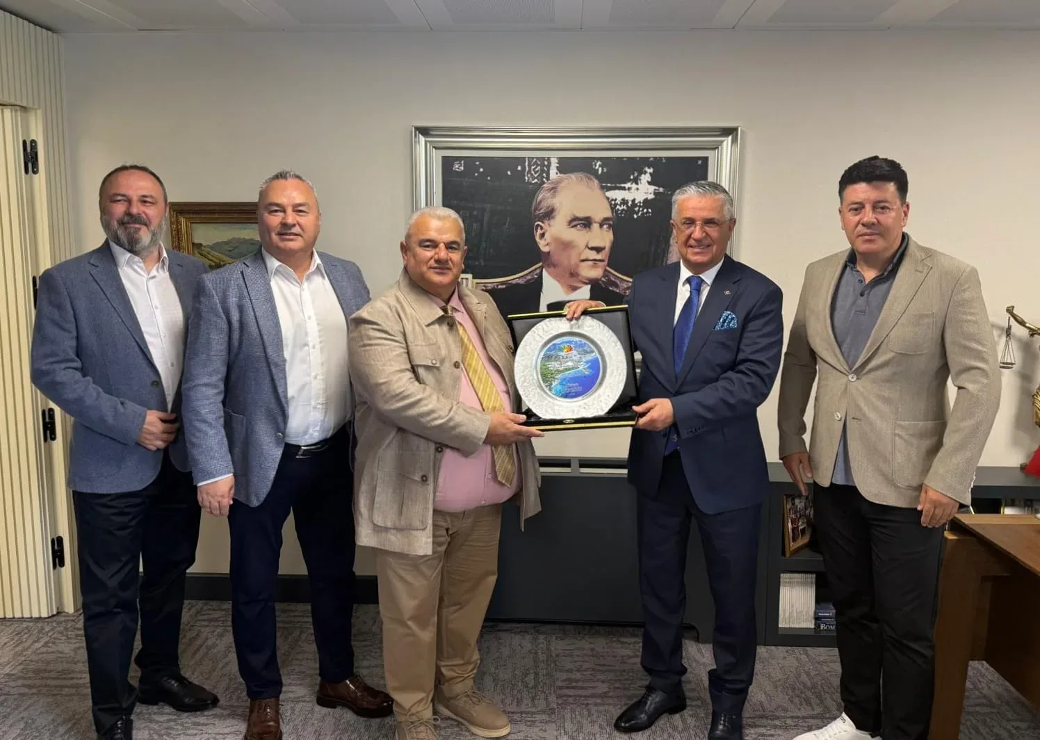 Kemer Belediyesi’ne Dobedan Hotels dokunuşu