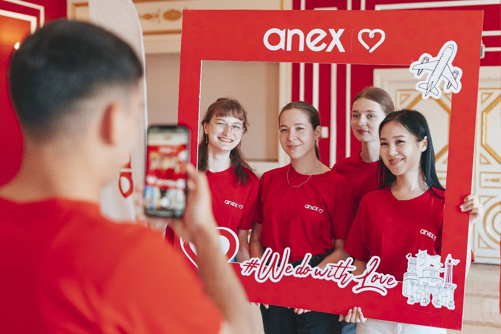 Anex Tour, misafir memnuniyeti için 700 rehberini Antalya’da eğitime aldı
