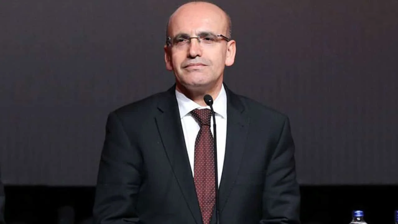 Hazine ve Maliye Bakanı Şimşek: "Hedefimiz 100 milyar dolar turizm geliri"