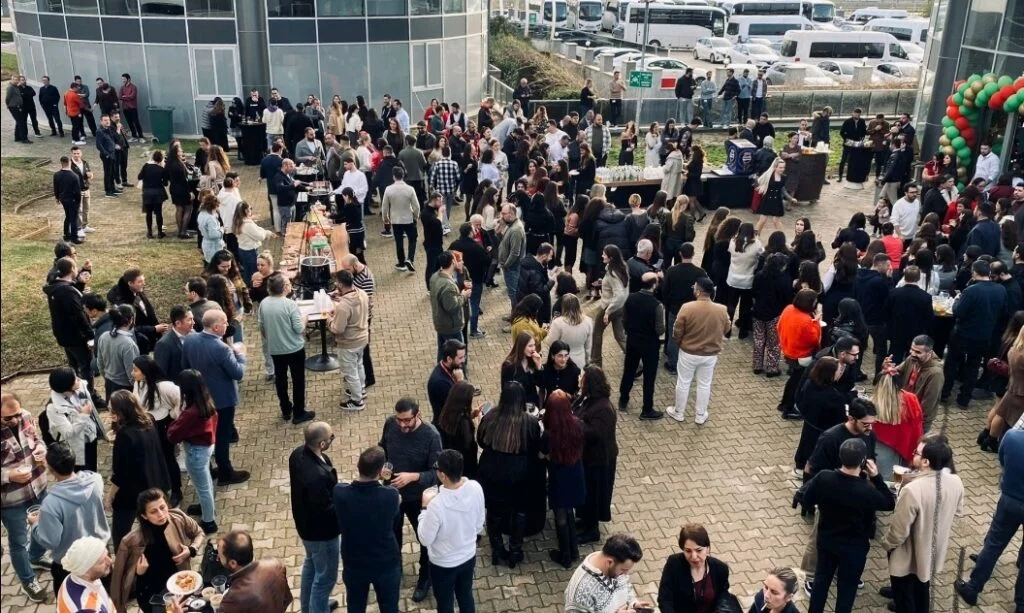Anex Turizm Grubu'dan yeni yıl şenliği