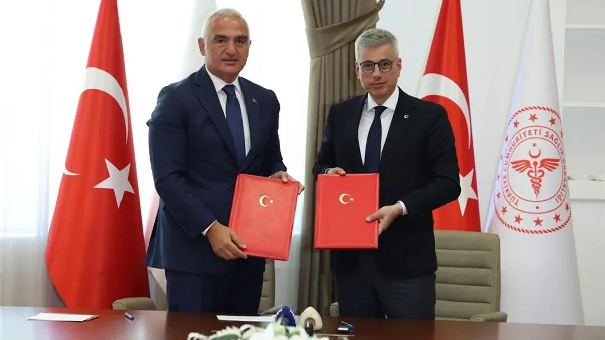 İki bakanlık arasında Türkiye’nin sağlık turizmi için güçleri birleştirdi