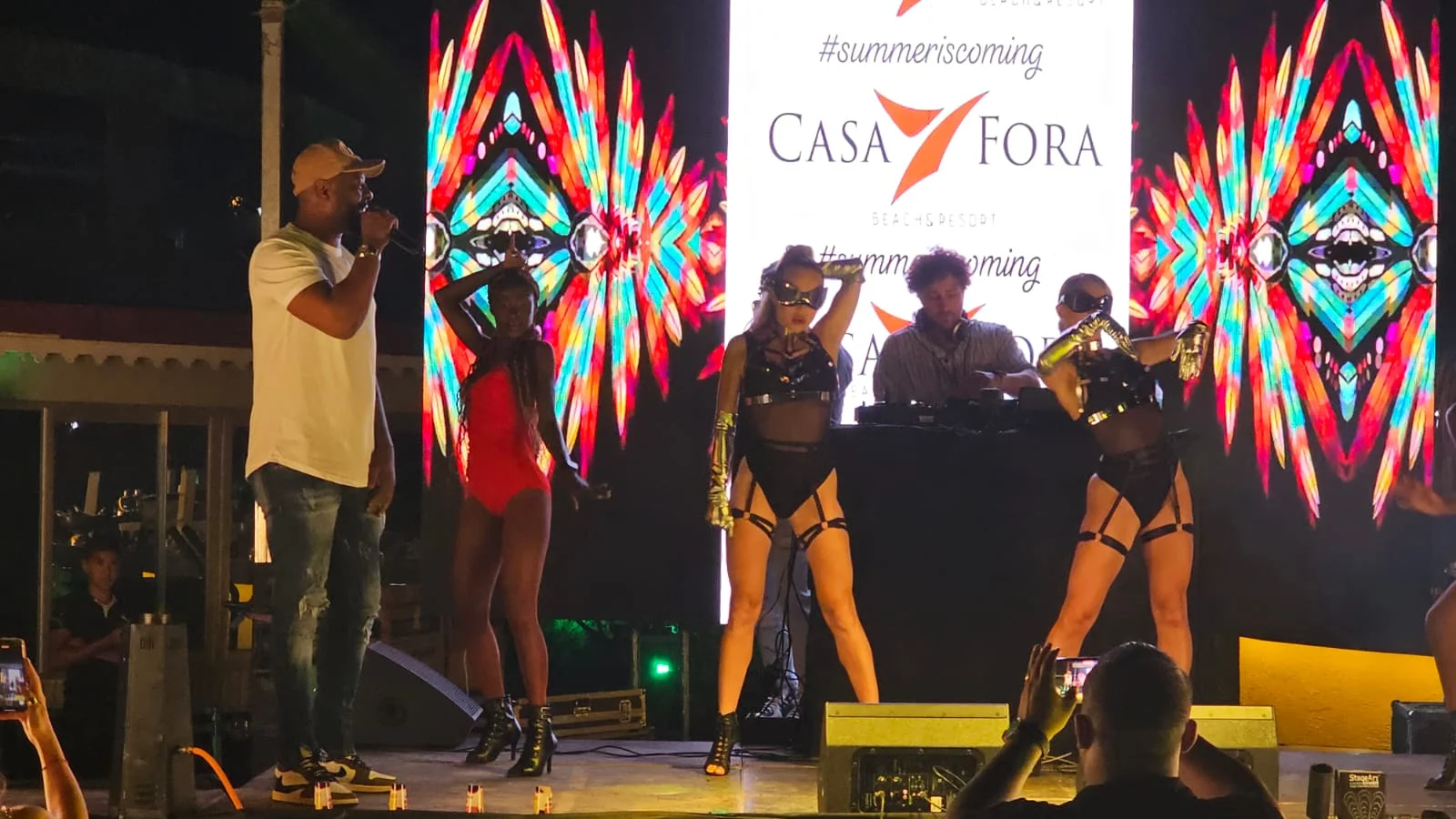 Casa Fora, sezonu Alexandra Stan ve Pascal Nouma ile açtı