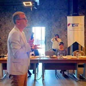İzmirli turizmciler ilk hedefi 5 milyon turist olarak belirledi