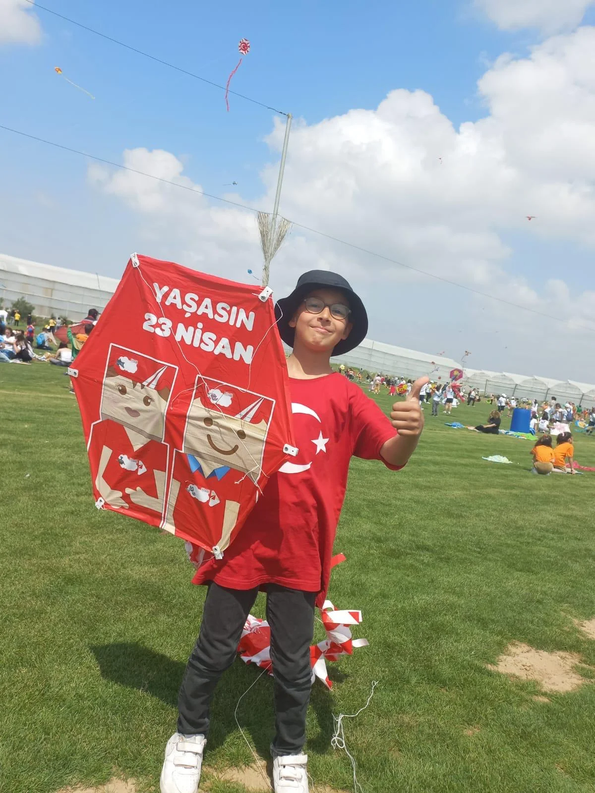 Emir Hotels, Uçurtma Festivali'nde 2 bin öğrenci ağırladı