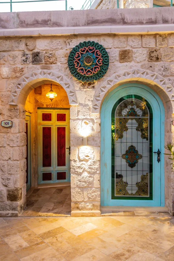 Yıllar önce Roma'nın zulmünden kaçanlara evsahipliği yapıyordu şimdi ise turistleri ağırlıyor