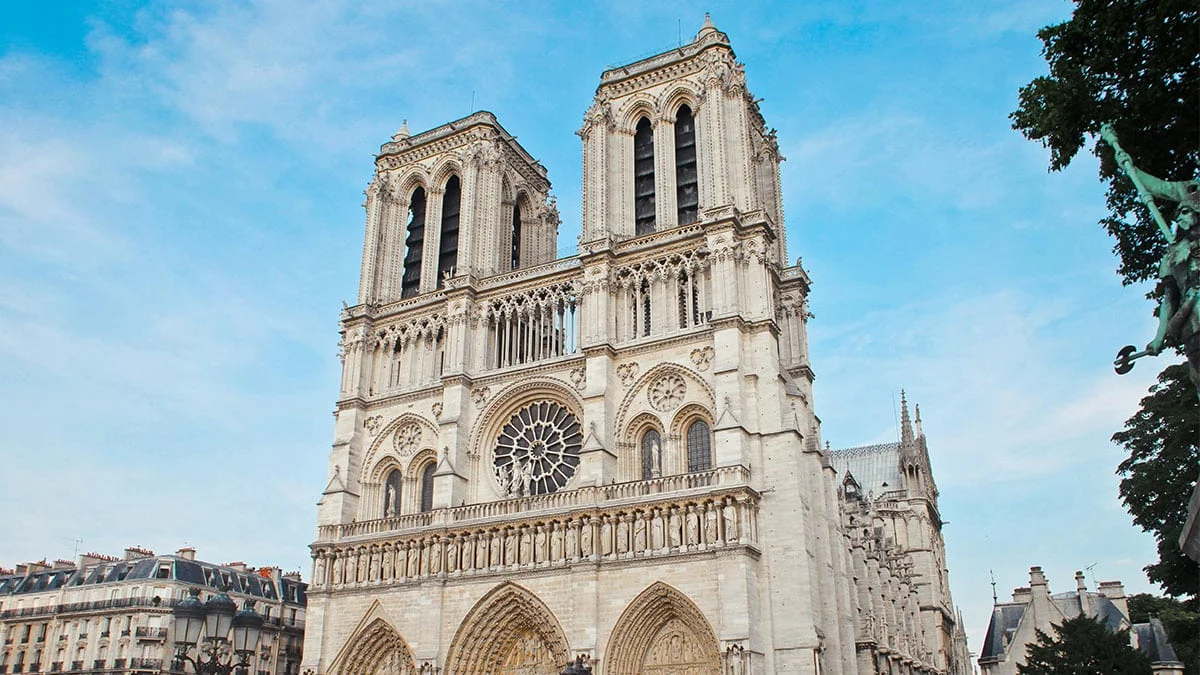 Notre Dame Katedrali, 2024’ün sonunda yeniden açılabilir