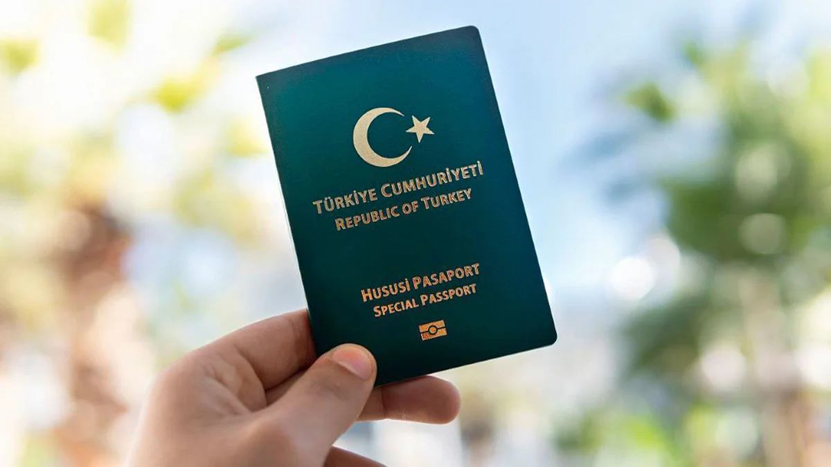 Turizmcilerden yeşil pasaport isyanı: “İlk hak eden sektör biziz”