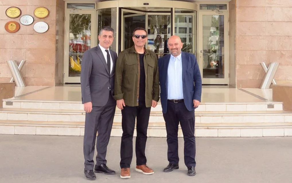 Rafet El Roman, Sherwood Exclusive Lara'yı çok beğendi