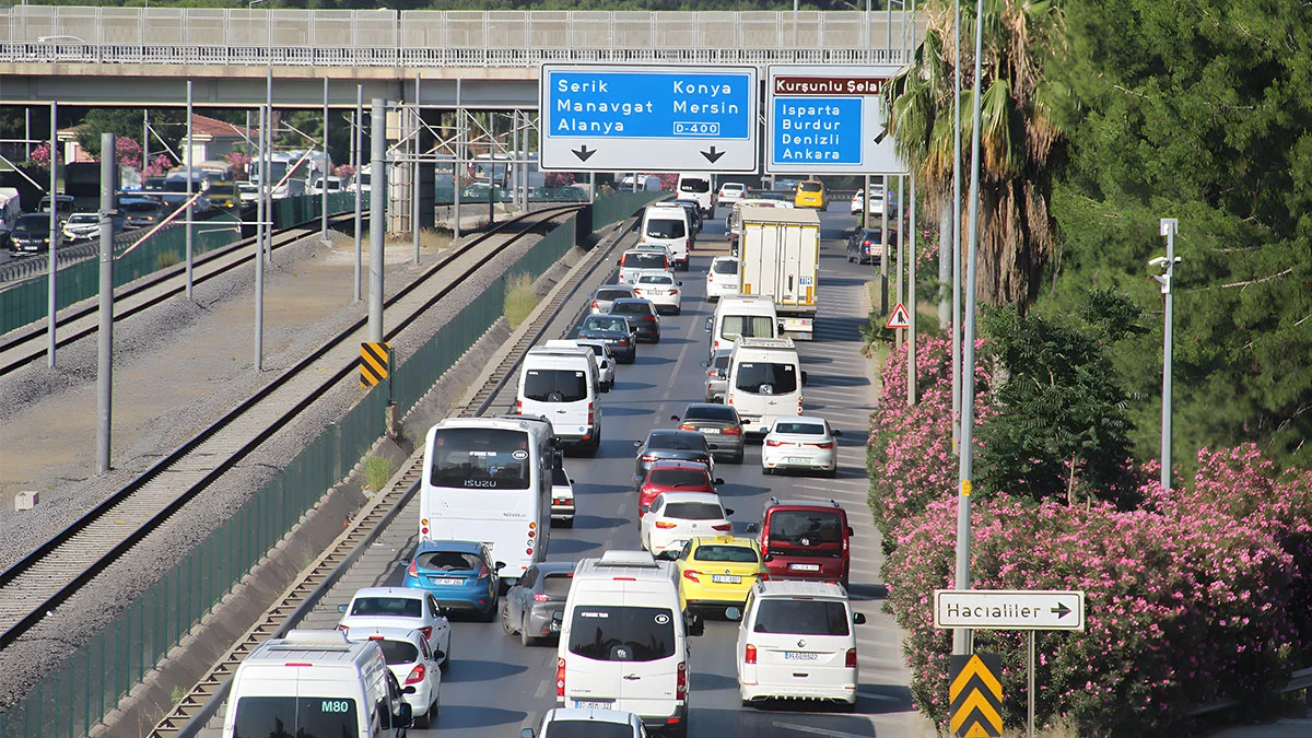 Bayram tatilinin bilançosu açıklandı: 49 kişi hayatını kaybetti, 7 bin 683 kişi yaralandı