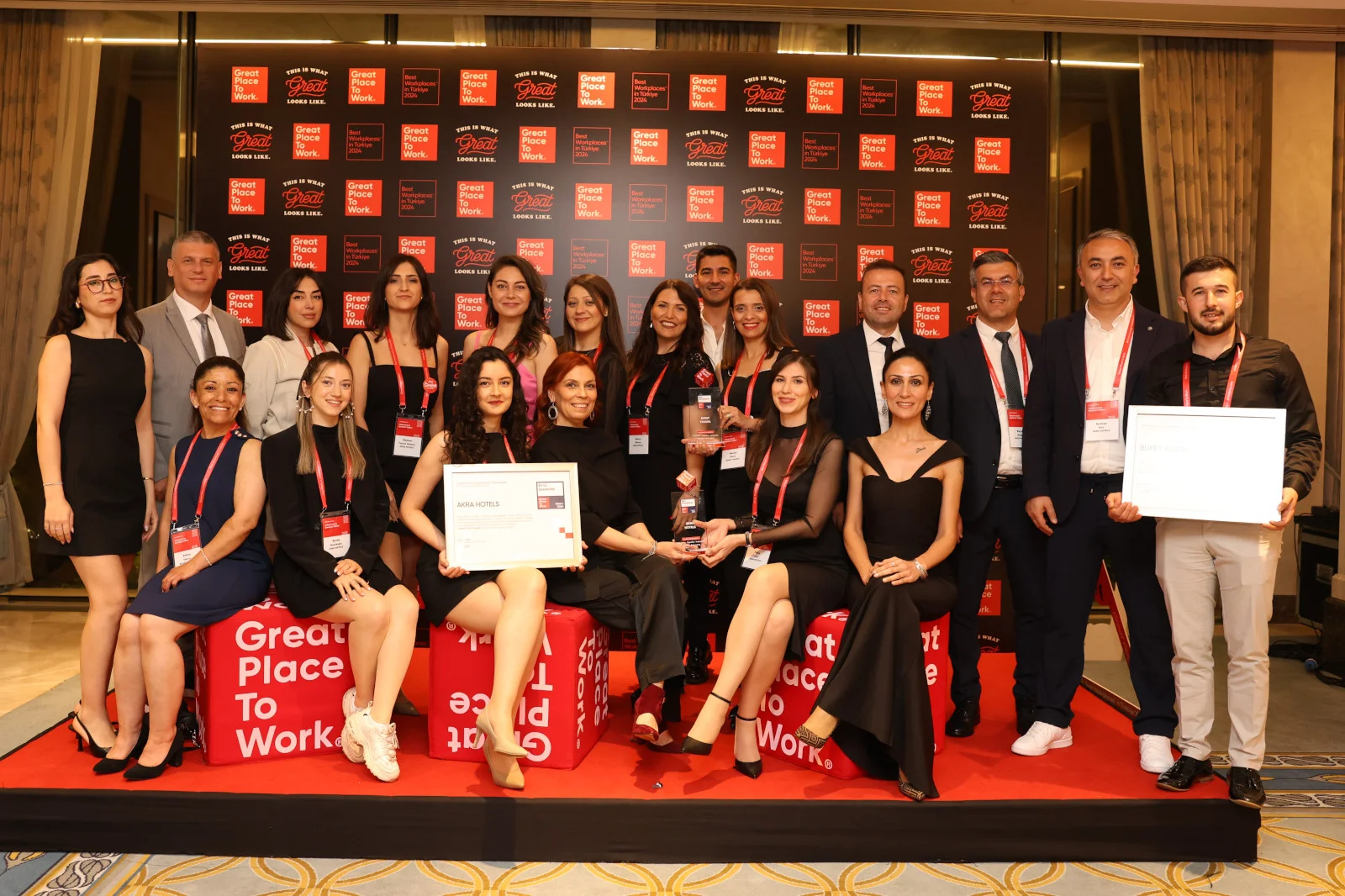 Akra Hotels, 3 yıl üst üste “Türkiye’nin En İyi İşvereni” unvanına layık görüldü!