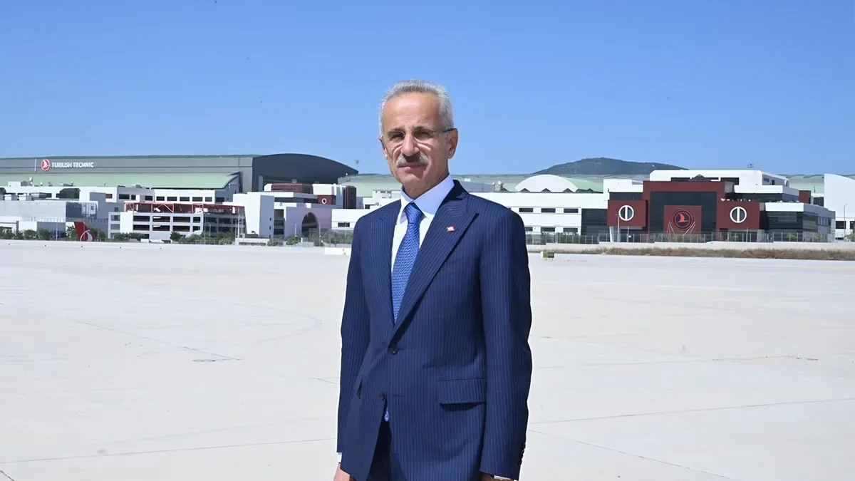 Bakan Uraloğlu’ndan uçaklar için Powerbank uyarısı: “Titizlikle uyulmalı”