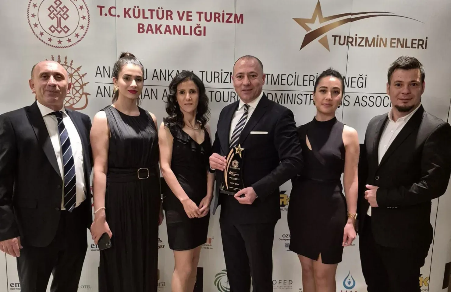 Hotel İçkale'ye Yılın Sosyal Sorumluluk ve Faaliyet Ödülü
