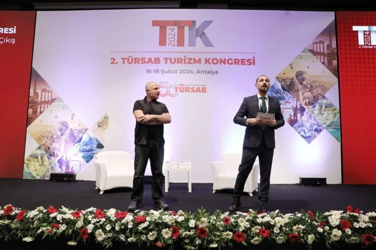 TÜRSAB Turizm Kongresi’de turizmin dünü, bugünü ve yarını konuşuldu