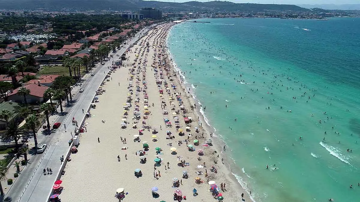 İzmir’de bayram tatili yoğunluğu: Rezervasyonlar %90’a ulaşıyor